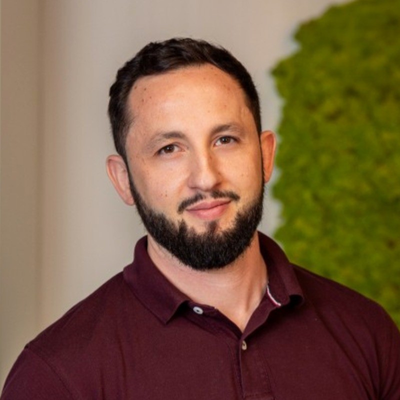 Adrien Agripnidis, fondateur de Neolib